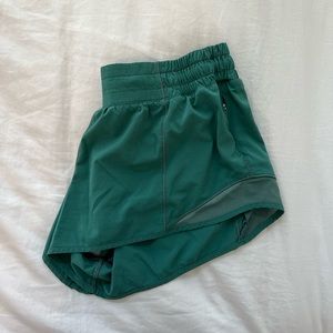 LULULEMON hotty-hot low rise lined shorts